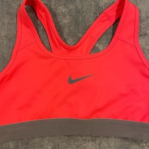 Nike S Sports Bra